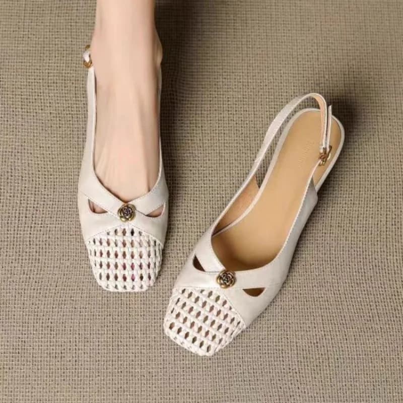 Sandali chiusi da donna in stile francese, tacco grosso, scarpe in tessuto versatili, appartamenti traspiranti cavi estivi 2026
