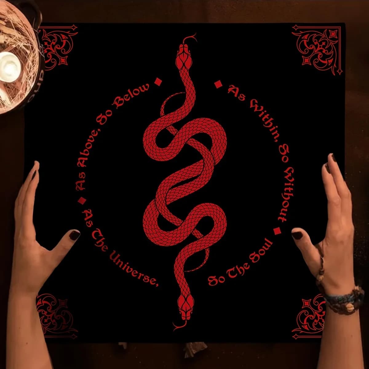 Tovaglia moderna per tarocchi, motivo serpente Mamba nero, carte oracoli e divinazione, tappetino per giochi di carte, arredamento per astrologia delle streghe