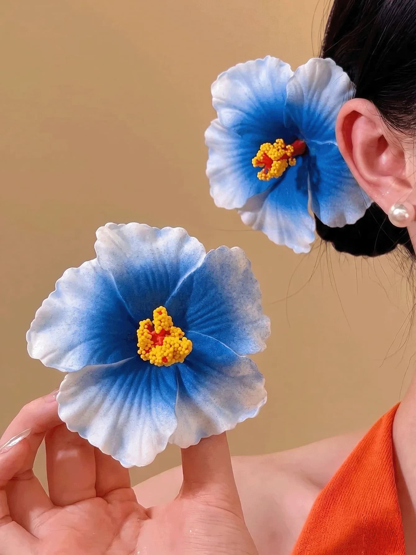 Fermagli per capelli con fiore di ibisco artificiale blu con chiusura a coccodrillo per donna