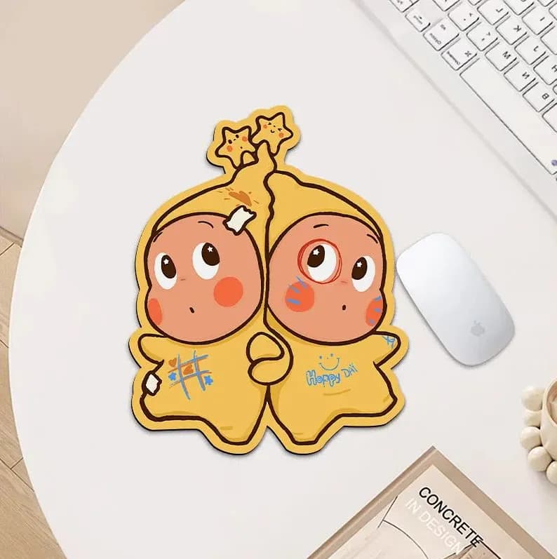 Mouse mat with star theme characters, cute anti-slip desk mat for girls, waterproof portable mouse mat for office and gaming