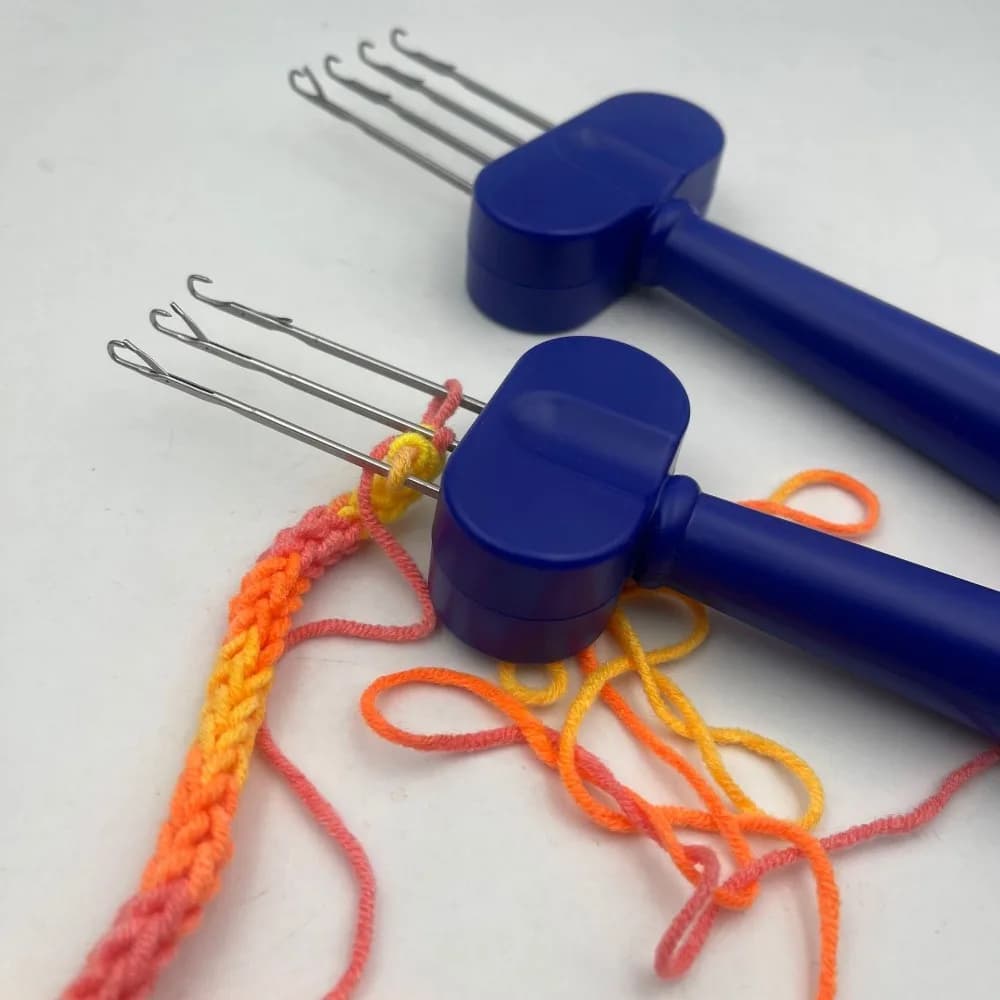 3/4 Latch Hook Yarn Crochet Hook Knitting Tool Plastic Portable Rope Braiding Tools Ergonomic Grip Crochet Hooks Cord Crafting