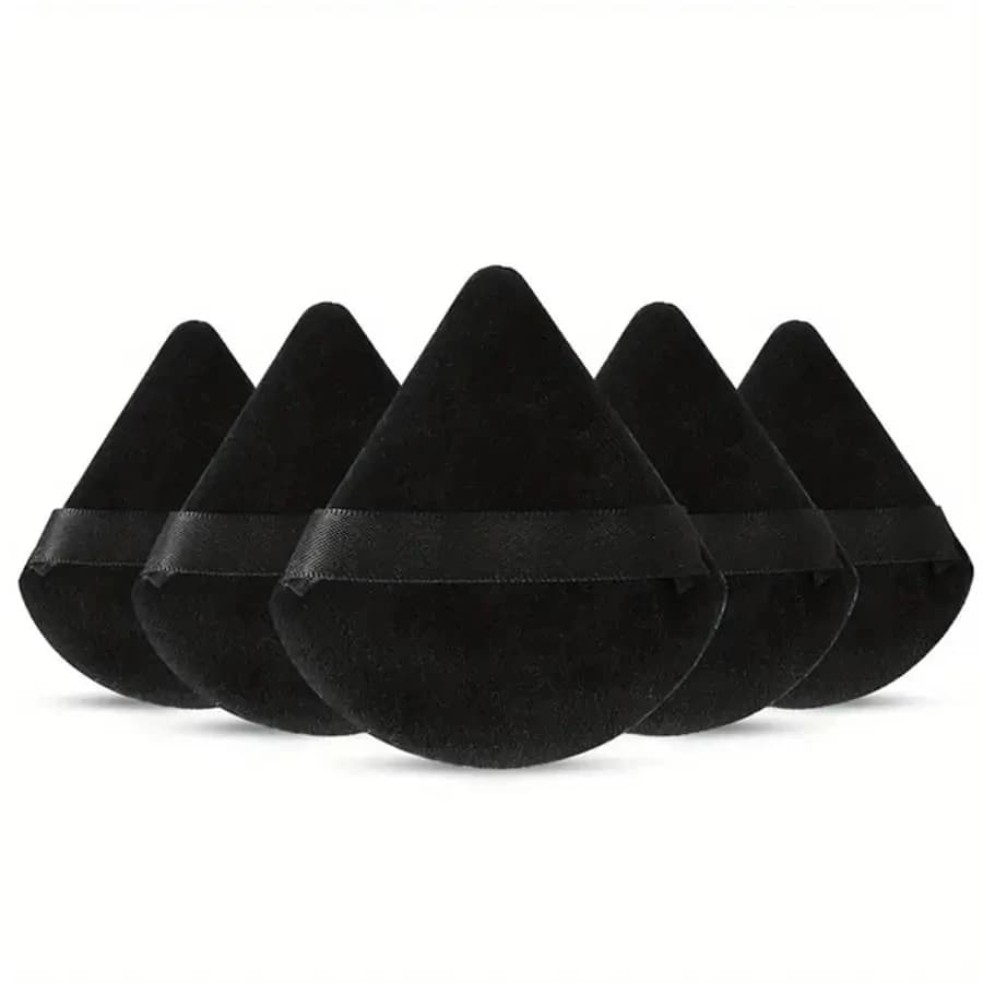 Triangular jacket for free powder, liquid and cosmetics, soft and soft, for foundation and make-up.