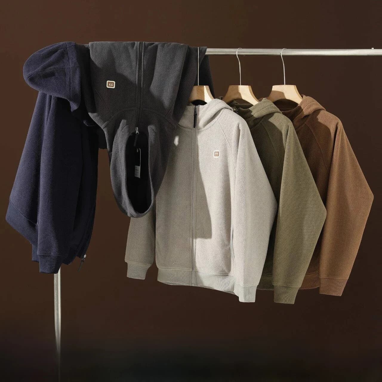 Giacca con Cappuccio in Pile Ispessito, Alta Grammatura per Massimo Calore, Nuovo Arrivo Autunnale, Stile Casual Unisex con Chiusura a Cerniera