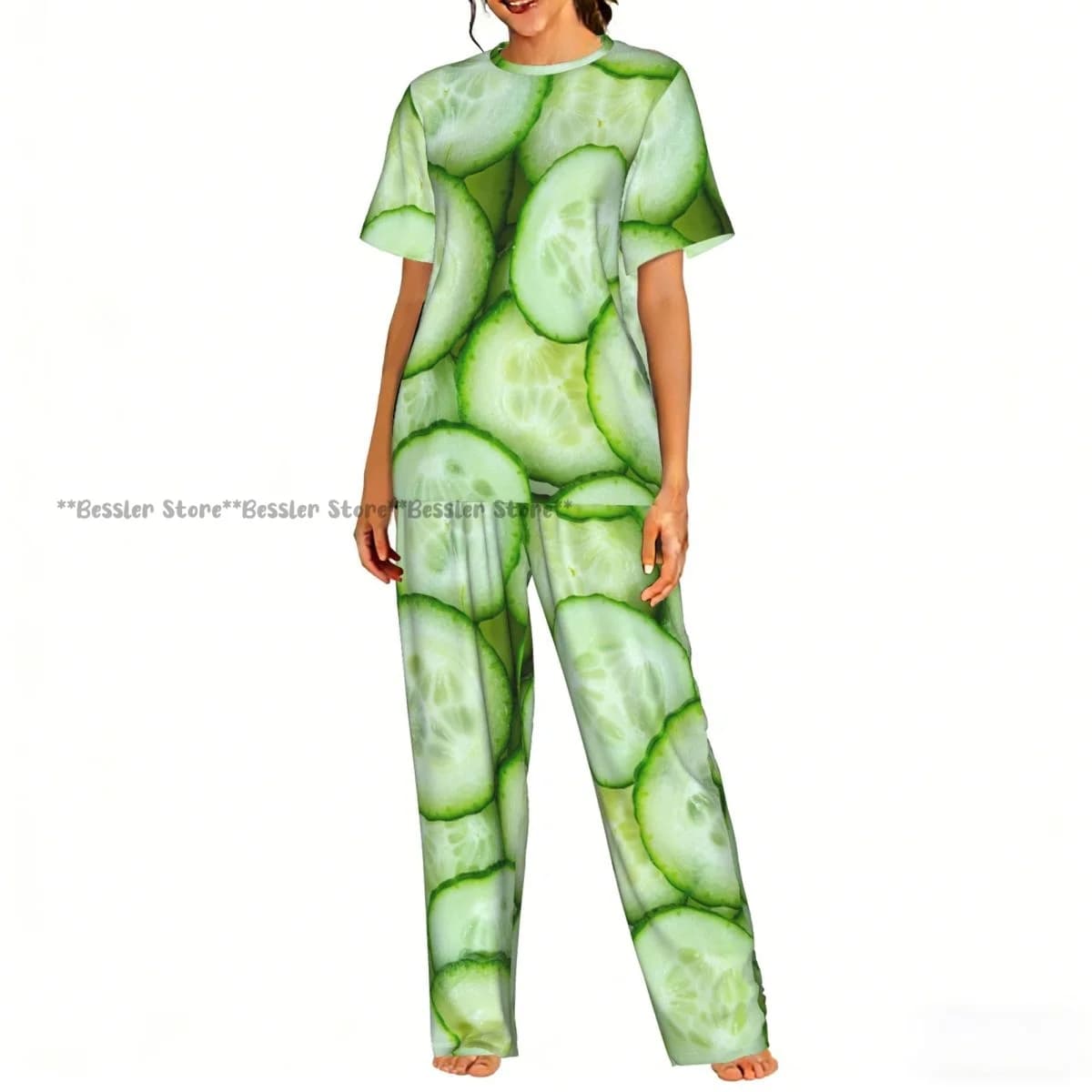 Women's pyjamas with cucumber print, short sleeves, for leisure and night
