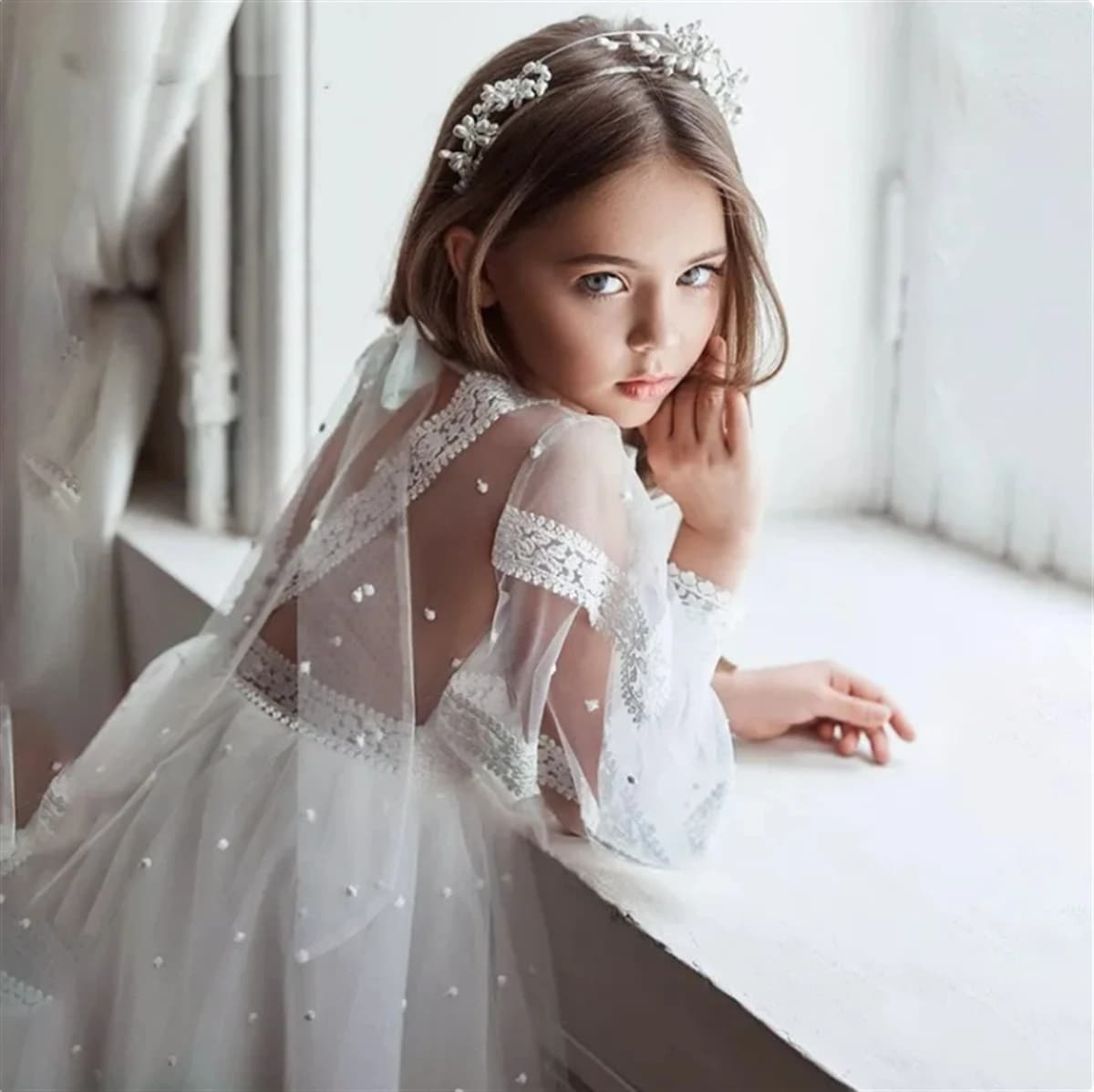 Abito da ragazza di fiore bianco in tulle gonfio da sera, ballo di fine anno, manica lunga, lunghezza del pavimento, primo abito da festa di compleanno eucaristico per bambini, personalizzato