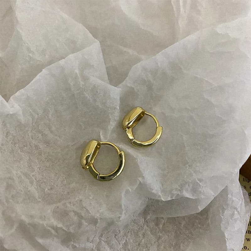 Piccoli orecchini geometrici quadrati in metallo, design semplice in stile europeo e americano, orecchini alla moda ed alla moda, accessori per le orecchie dolci ed eleganti