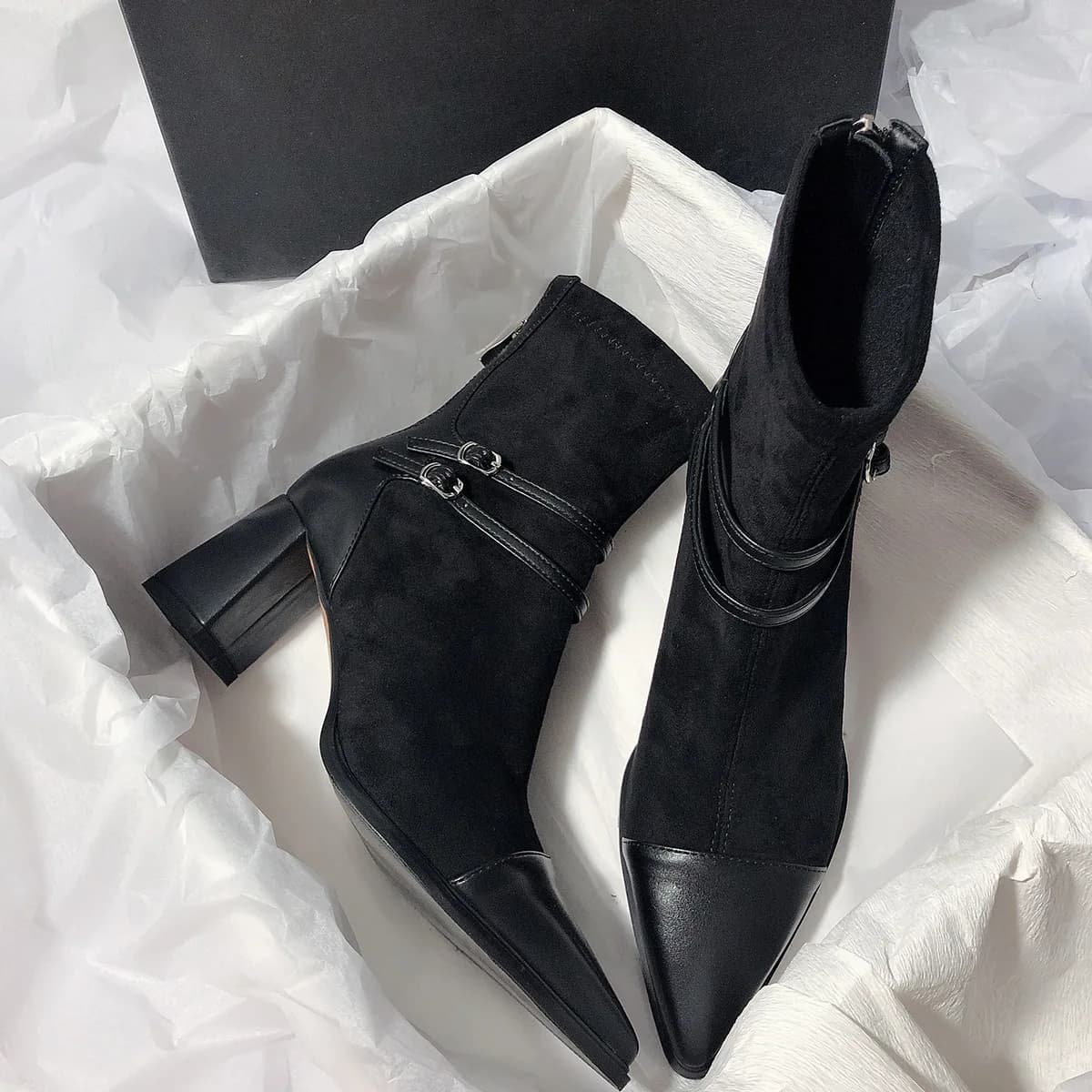 Stivali da donna 2025 Primavera e autunno Tacco spesso Stivali skinny elastici con giunture a punta Stivali da donna con tacco medio a tubo corto grande