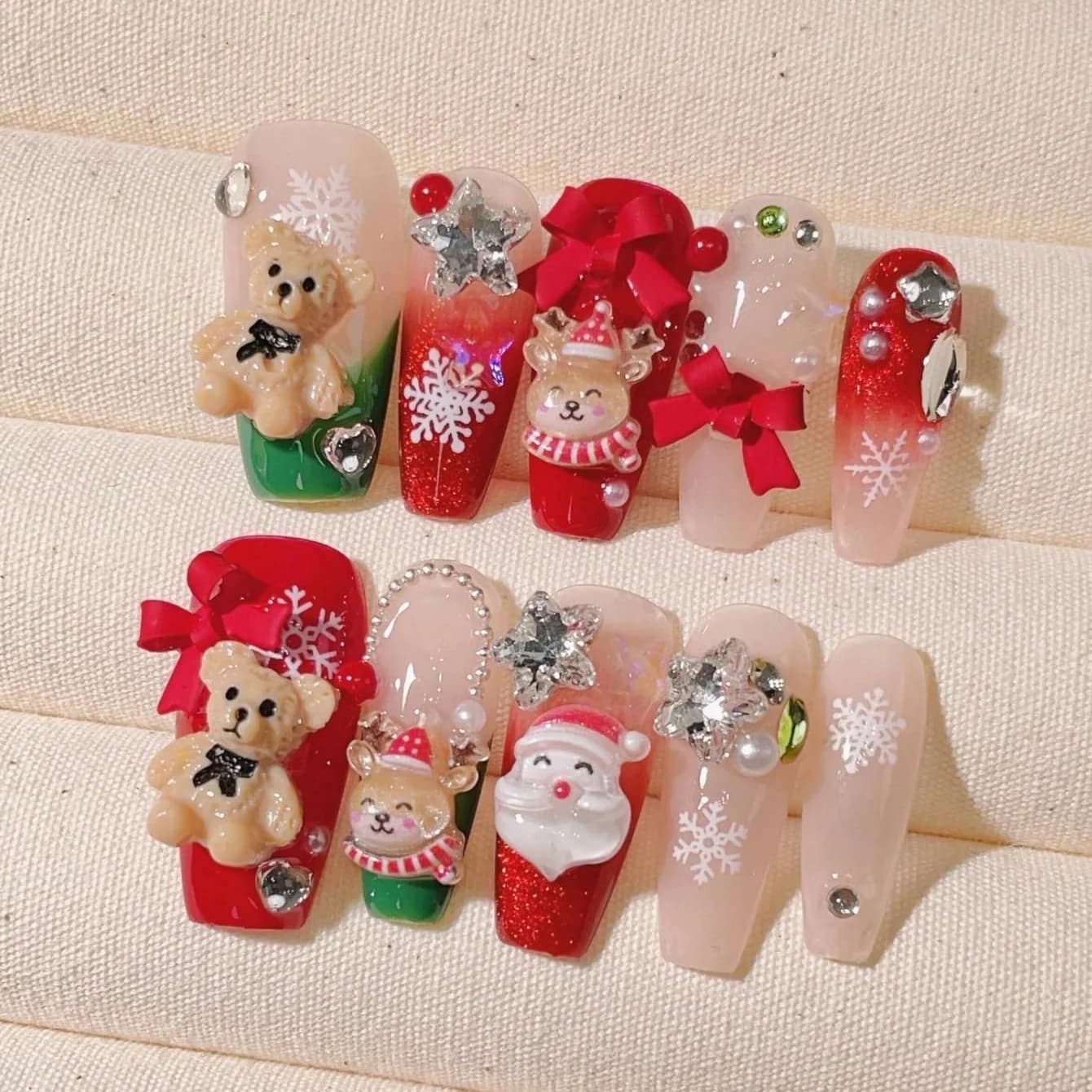 Nail art a forma di bara fatta a mano da 10 pezzi, bellissime unghie finte, nail art con fiocco di neve con fiocco rosso natalizio, adatto per le donne da usare