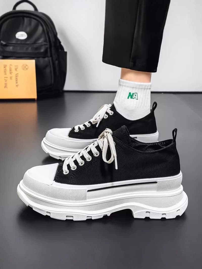 Casual Canvas Men's Shoes 2026 New Style Summer Trendy All-Match Thick Bottom Platform Slip-On Breathable Low Top Sneakers