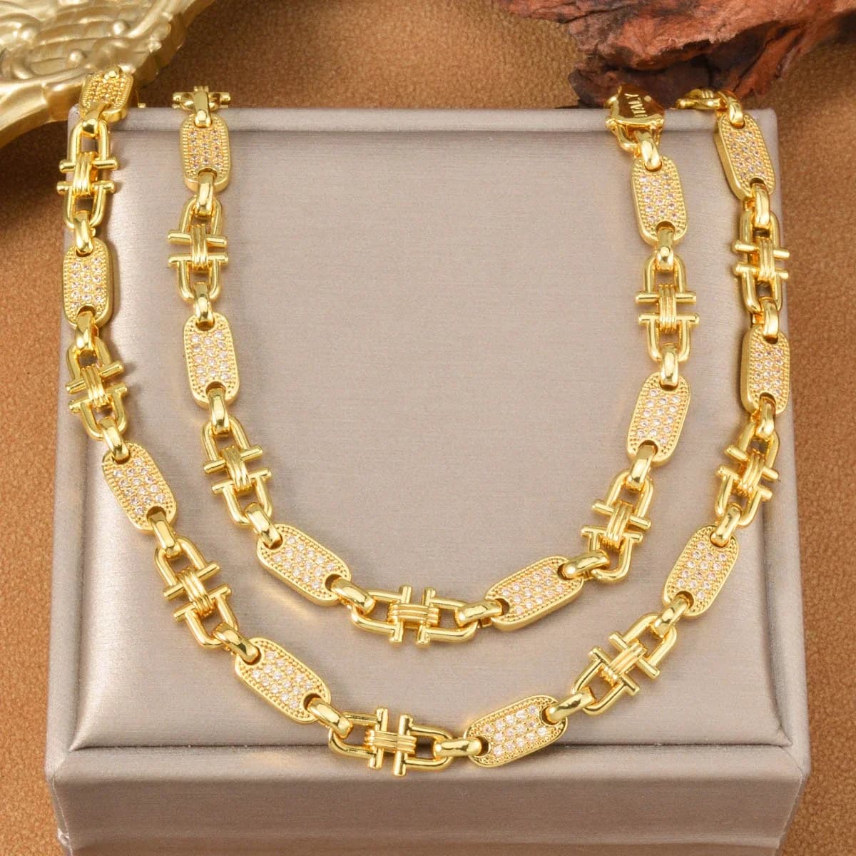 Set di gioielli con bracciale e collana color oro per coppie, gioielli unisex alla moda per feste, matrimoni, anniversari, compleanni, regali alla moda
