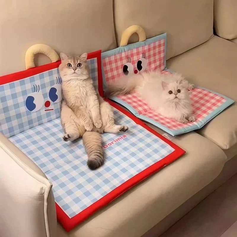 Portable Foldable Cute Plaid Pet Summer Cooling Pad Waterproof Machine Washable Four Season Sleeping Mat For Small Medium Dogs
