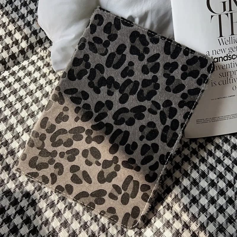 Leopard Print Plush Texture Tablet Case for iPad 10th Gen Air 10.9 A16 A19 2026 2025 Pro 11/12.9/13in Air 6/7/8 11/13in M4 Cover