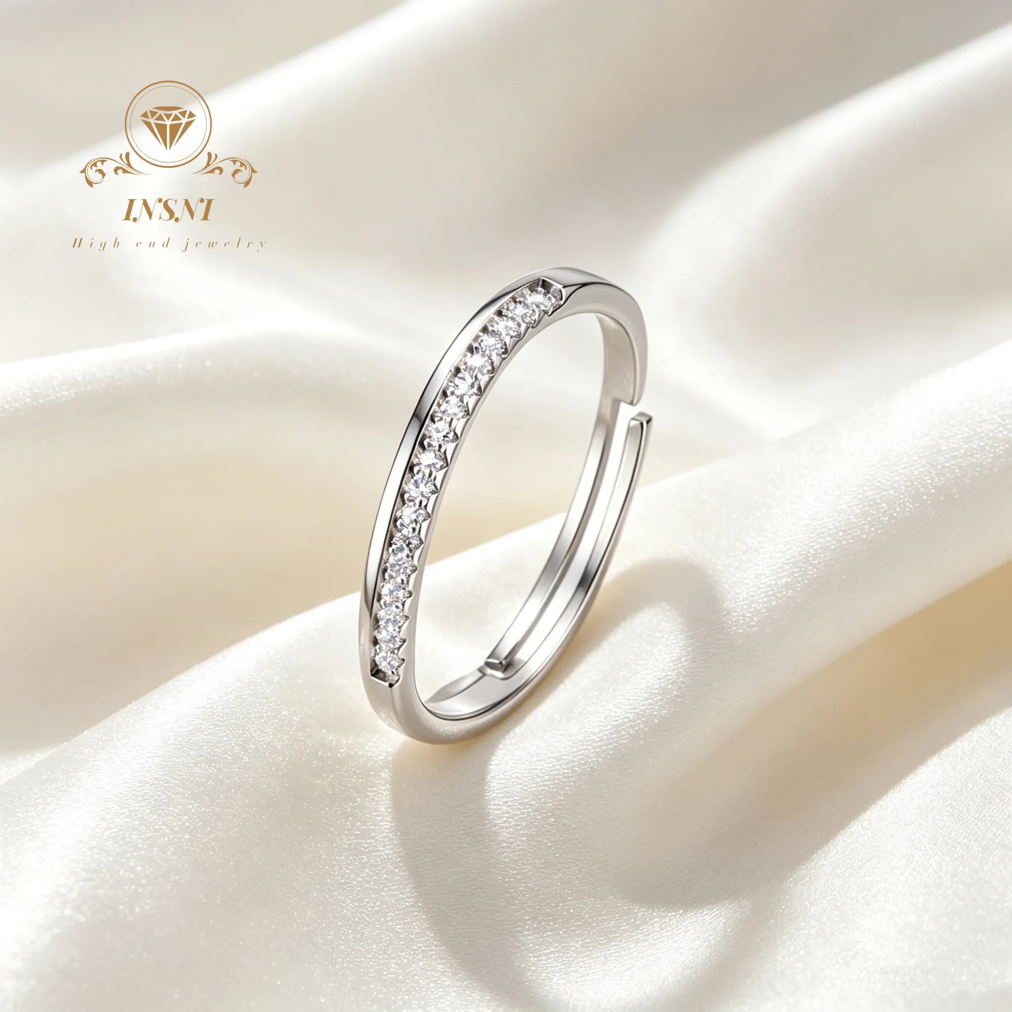 Anello in Argento S925 con Moissanite e Diamanti, Anello Sottile, Mezza Fila con Apertura a Onda, Gioiello di Lusso Accessibile, Regalo per Donne