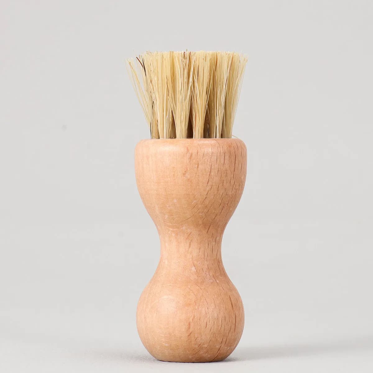 Set di 2 Spazzole per Scarpe in Legno di Faggio con Setole di Cinghiale, Design Ergonomico Resistente, Pulizia Efficace ad Angolo per Sneakers e Stivali