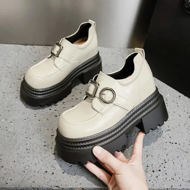 Nuove Scarpe Loafer 2026 da Donna, Tacco Alto Primavera Autunno, Scarpe in Pelle Eleganti, Versatili, Stile Britannico, Sneakers