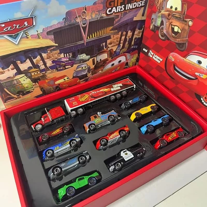 Hot Sale Cars 3 Alloy Alloy Car Model Set Gift Box Lightning Mc Transportable Trucks Racing Vehicle Toy Collectible Toy Gift
