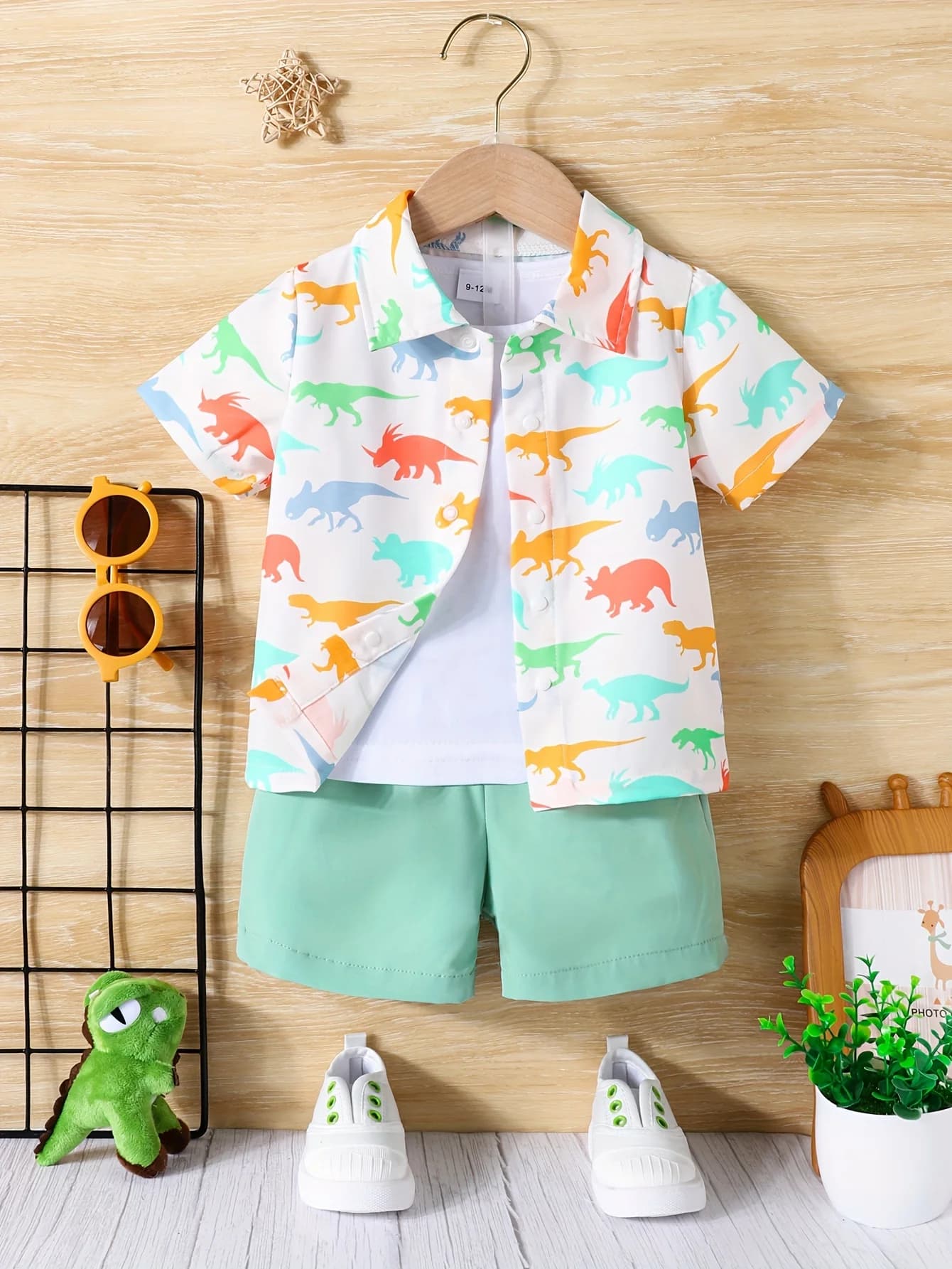 Camicia a maniche corte da vacanza fresca per neonato in 2 pezzi, comfort estivo + pantaloncini casual, moda sportiva, modello di dinosauro, abito carino