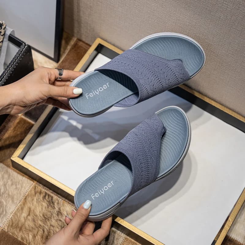 New Women's Fashion Sandals Elastic Thick Bottom Slippers Summer Women's Toe Slippers Lightweight Non slip Beach Shoes Women's