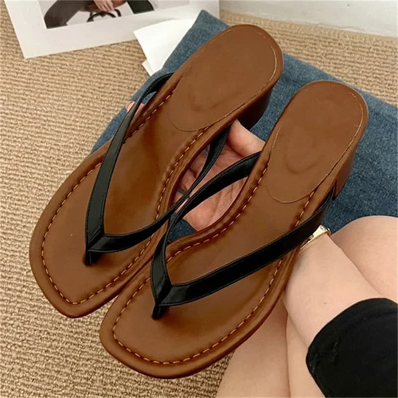 Eilyken Estate Clip Toe Tacchi bassi quadrati Pantofole da donna Sandali Moda Casual Infradito Scarpe da festa Zapatos De Mujer