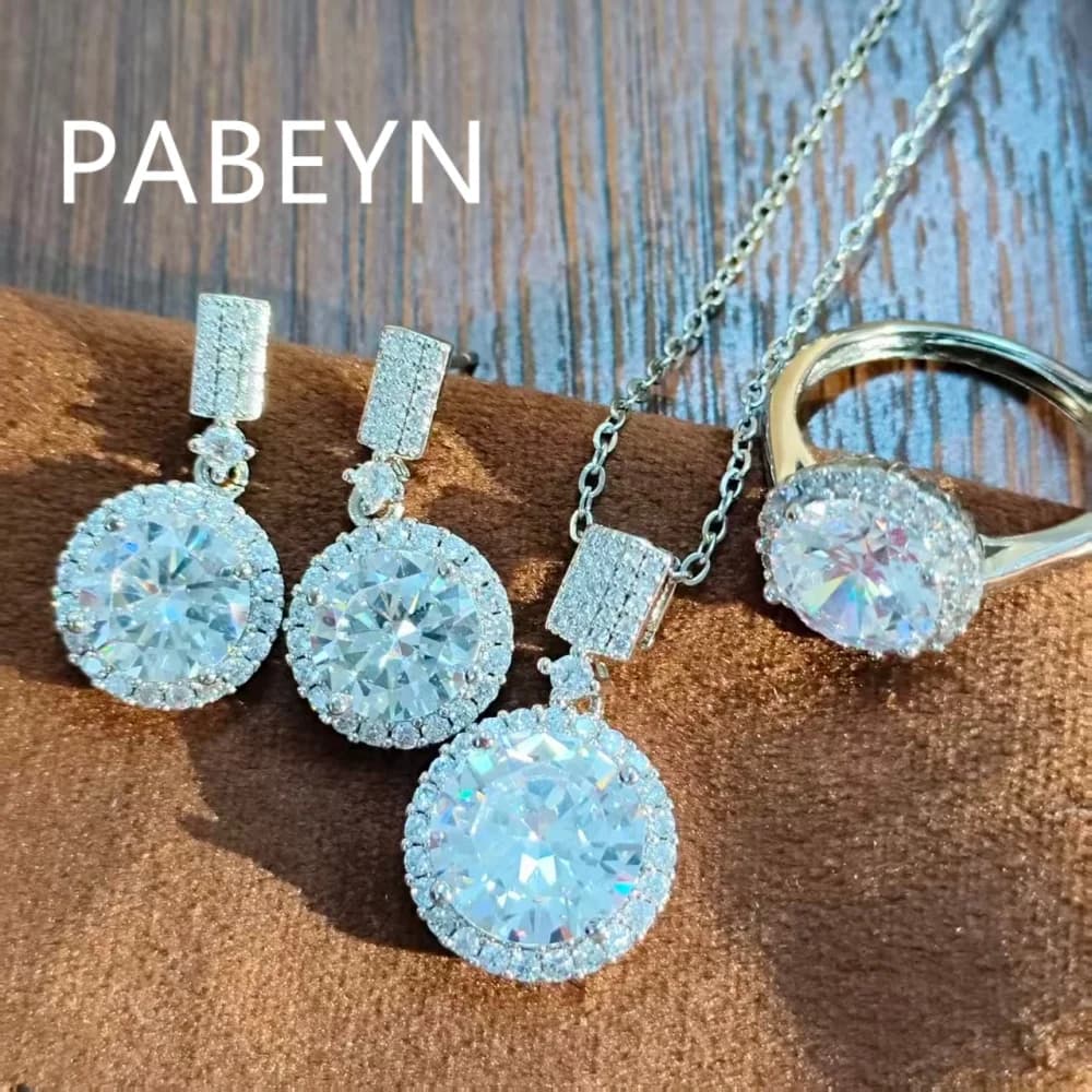 Set di Tre Pezzi in Argento Sterling 925: Orecchini Rotondi, Anello e Collana con Ciondolo, Regalo di Lusso per Compleanno e Anniversario