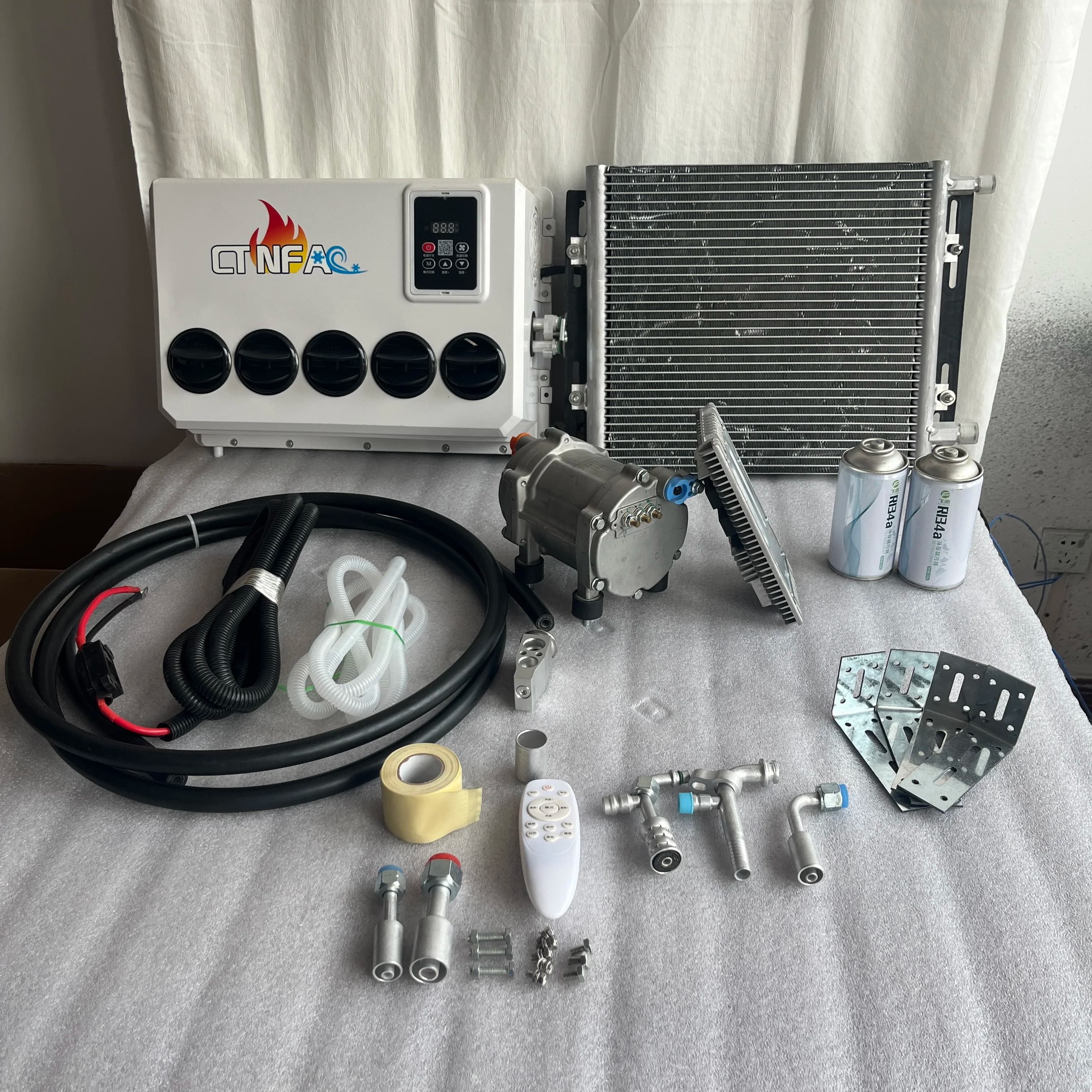 Nuovo Condizionatore d'Aria Elettrico da Parcheggio 12V per Camion Grandi, Ventilatore di Refrigerazione 24V, Installazione Nascosta, Condizionatore d'Aria per Camper 12 Volt