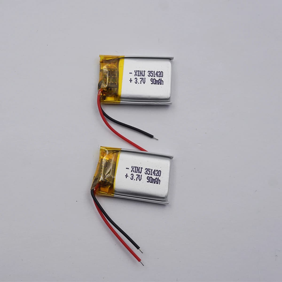 Batteria al litio ricaricabile Li 2 pezzi 3,7 V 90 mAh 0,333 Wh 351420 Per altoparlanti, cuffie, GPS, Sat Nav, registratore di guida, Bluetooth Mp3