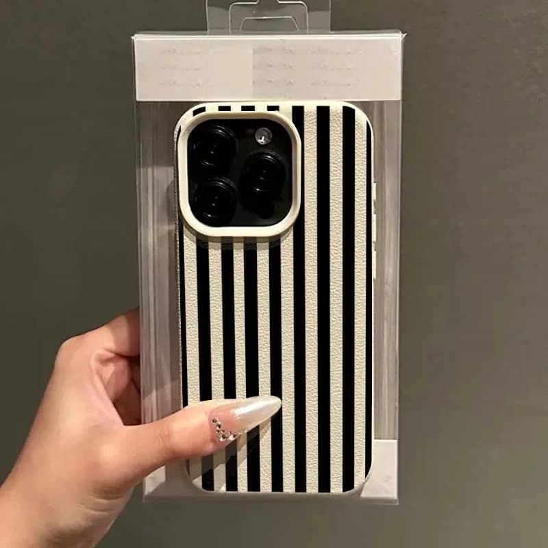 INS Colorful Striped Minimalist Couple Phone Case For iPhone 17 16 14 15 11 13 12 Pro Max XS X XR 7 8 Plus 16E 16 17 Pro Cover