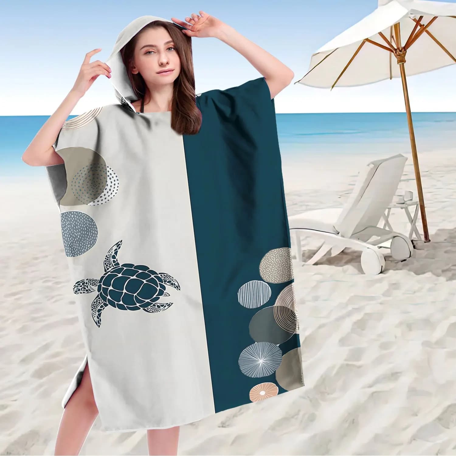Poncho da spiaggia con cappuccio con motivo astratto di tartaruga marina | Accappatoio da surf Navy Geometric Circle, stampa piatta, mantella da bagno per esterni