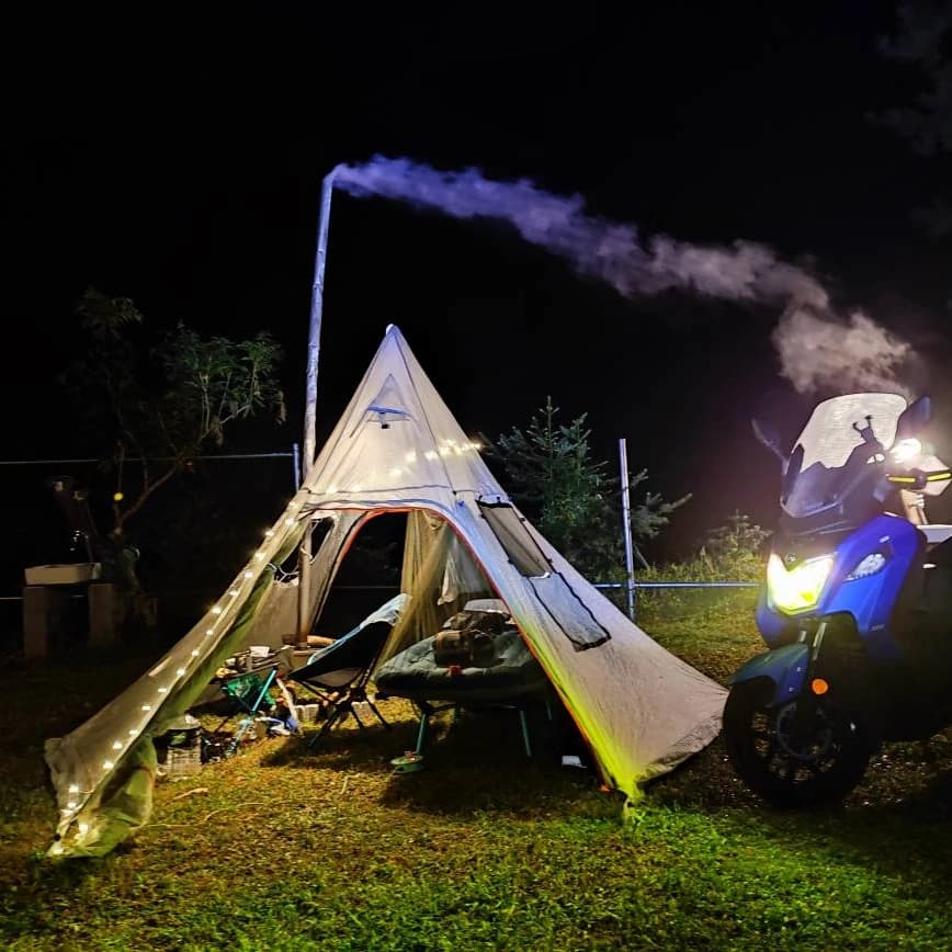 Tenda da stufa CZX-546, tenda da campeggio esagonale per 8 persone, piramide da picnic con uscita camino, tenda calda Tipi