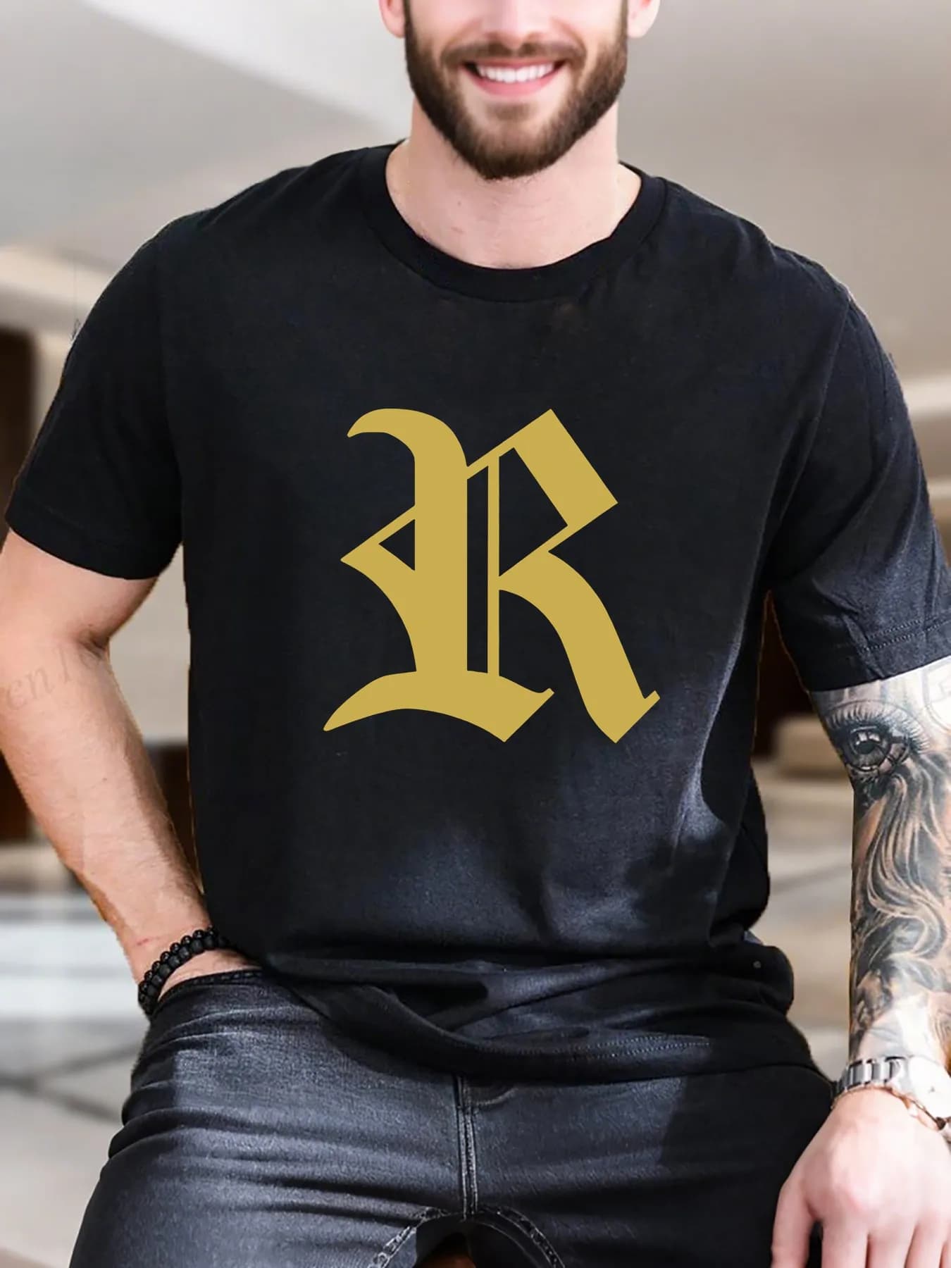 T-shirt a maniche corte stampata da uomo - Design elegante con ritratto di abito e cravatta, top casual traspirante in cotone 100%, comodo e alla moda