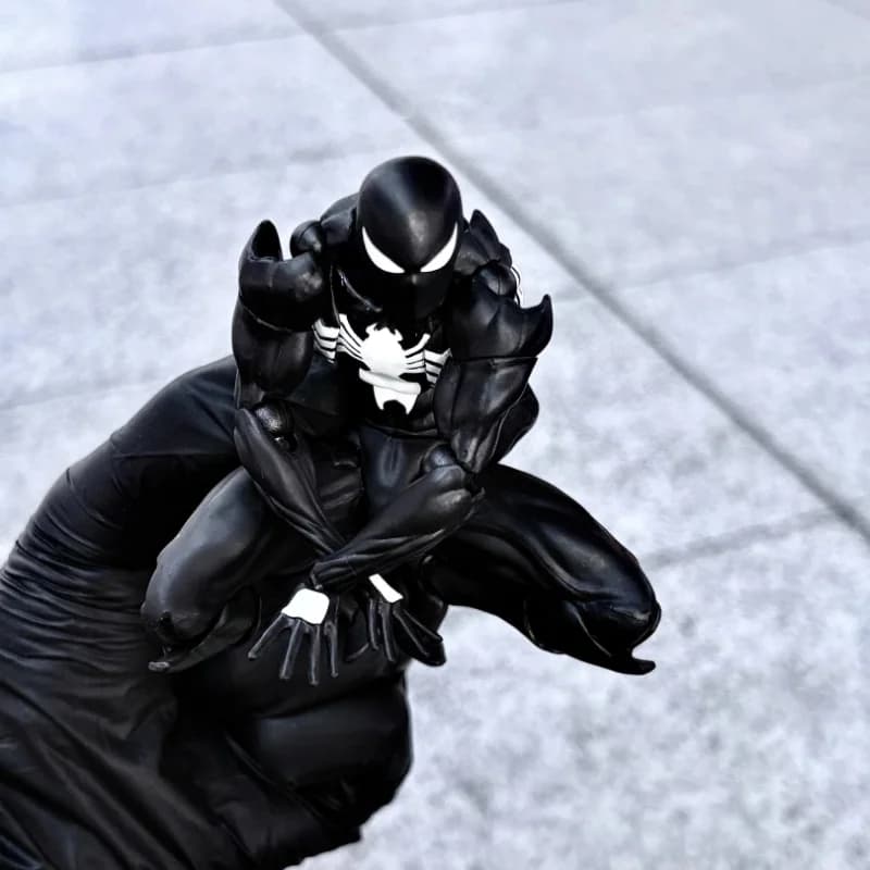 Spider-Man Mess Toys Symbiote Black Venom Suit Action Figure Articolata da Collezione, Modello per Esposizione Desktop, Regalo Personalizzato per i Fan