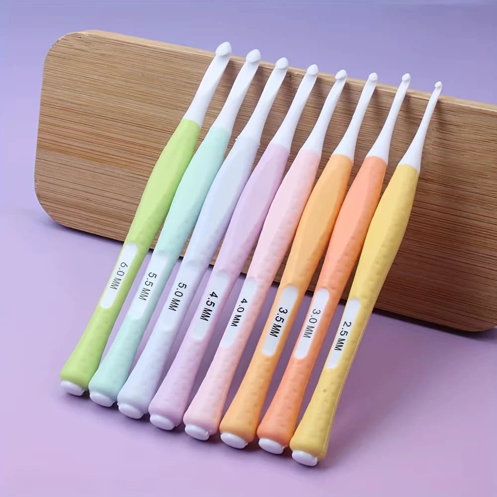 8pcs/set Inline Crochet Hooks Set Ergonomic Non Slip Crochet Hook for Crocheting Beginners 2.5mm-6mm Soft Grip Crochet Hooks