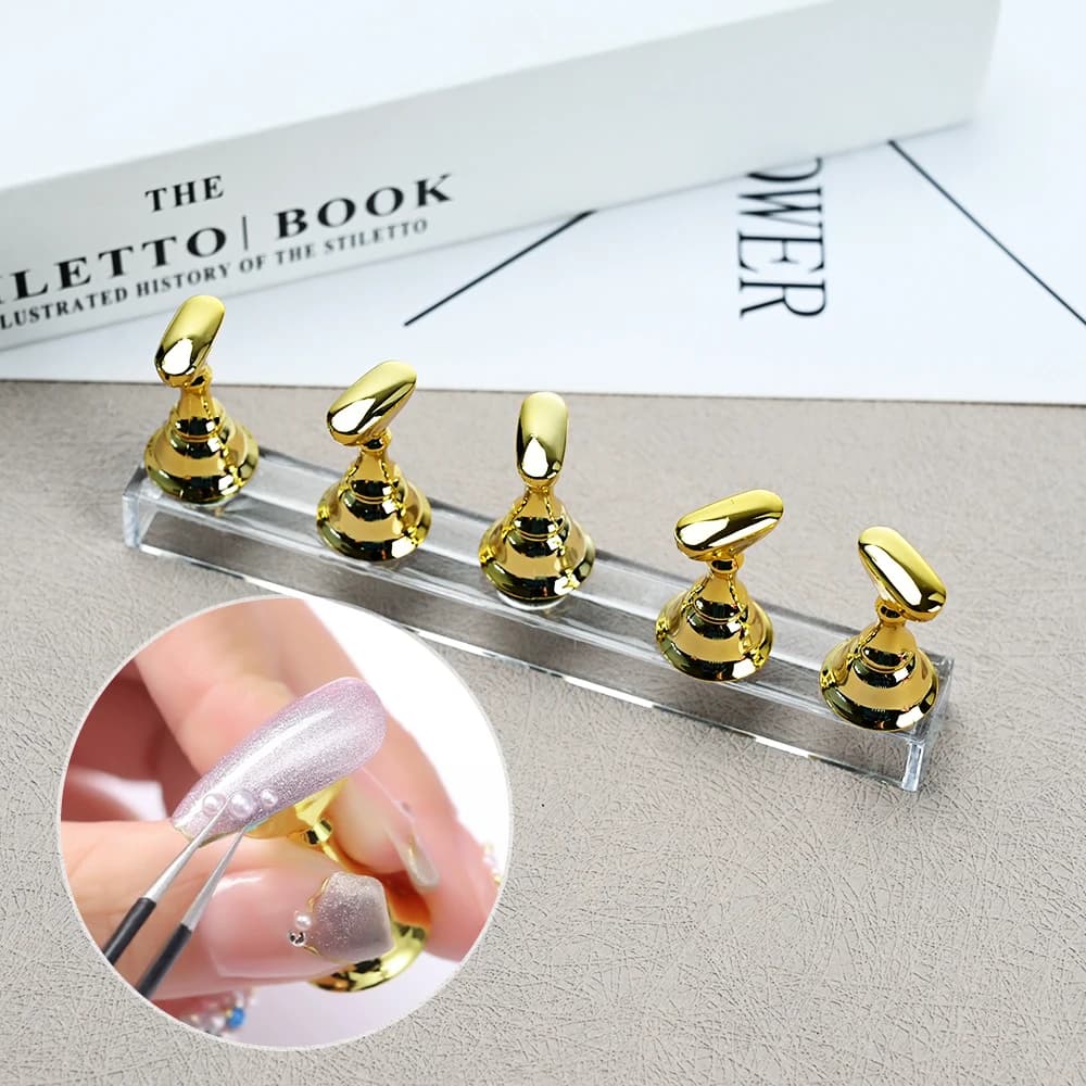 5 pz/lotto Scacchi Borad Supporto magnetico per pratica delle unghie Acrilico Espositore per unghie finte Gel UV Smalto che mostra scaffale Strumenti per manicure