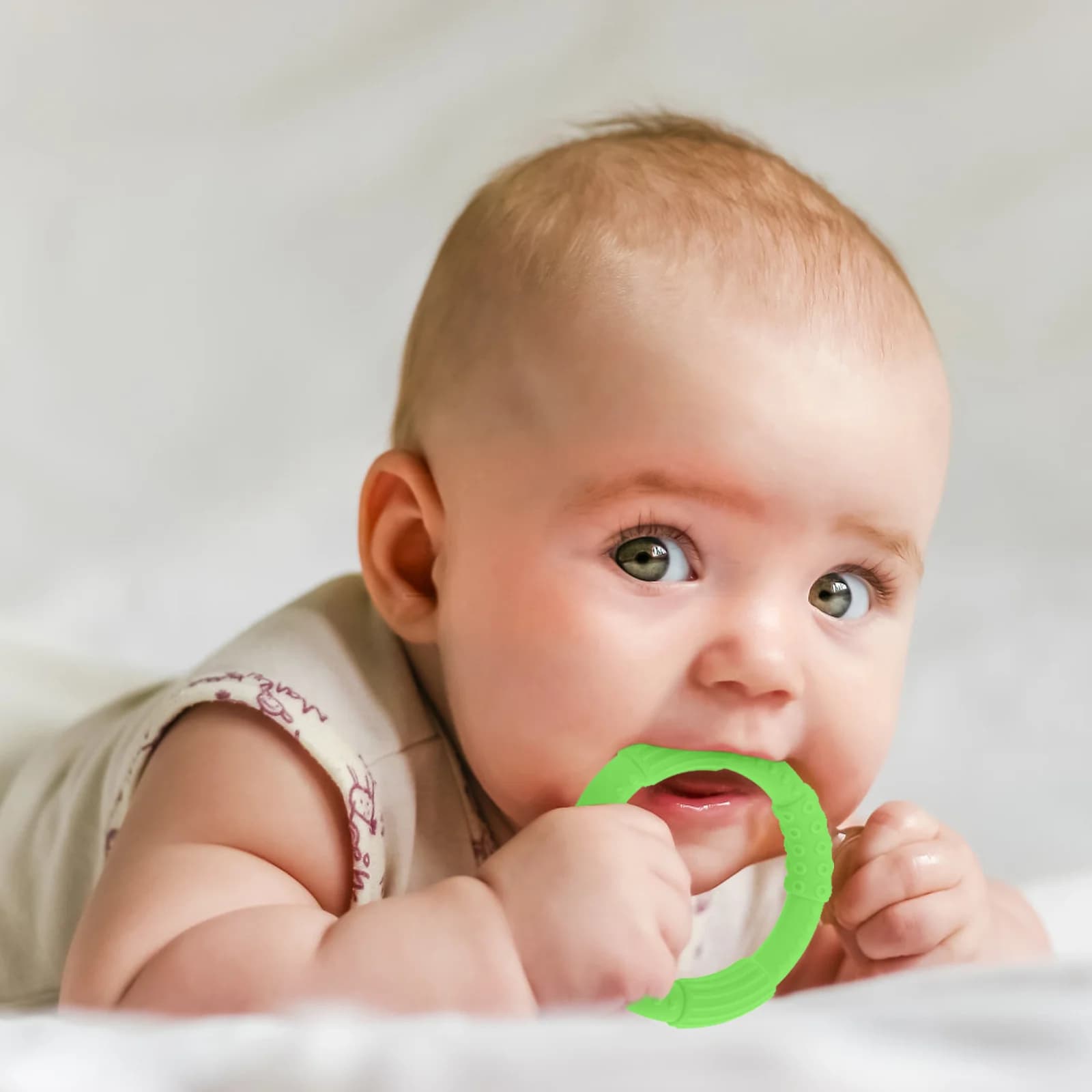 1 pz braccialetto massaggiagengive in silicone per bambini rotondo cartone animato leggero da masticare per neonati per denti da bambino succhietto anello molare