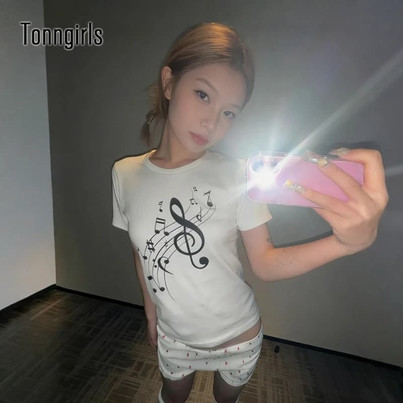 Tonngirls Korean Style T-shirt Women White Print Graphic Tops Y2k Vintage Tops Streetwear Japanese 2000s Tshirts E-girls Summer