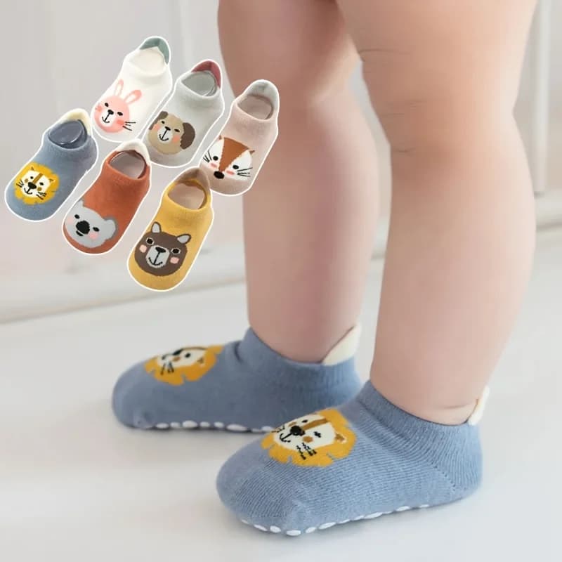 6 paia di calzini antiscivolo per bambini e bambine con graziosi motivi di animali dei cartoni animati, calzini comodi e traspiranti per neonati.