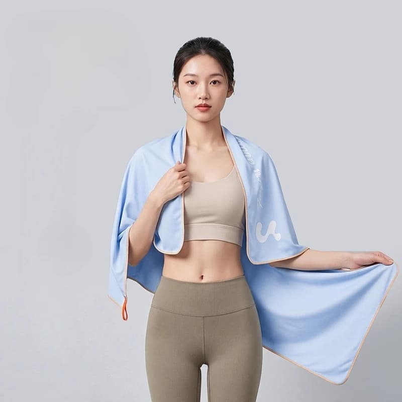 Quick-Drying Swimming Towel for Adults – Beach Towel, Absorbent Travel and Fitness Essential, Bathrobe/Cape for Women