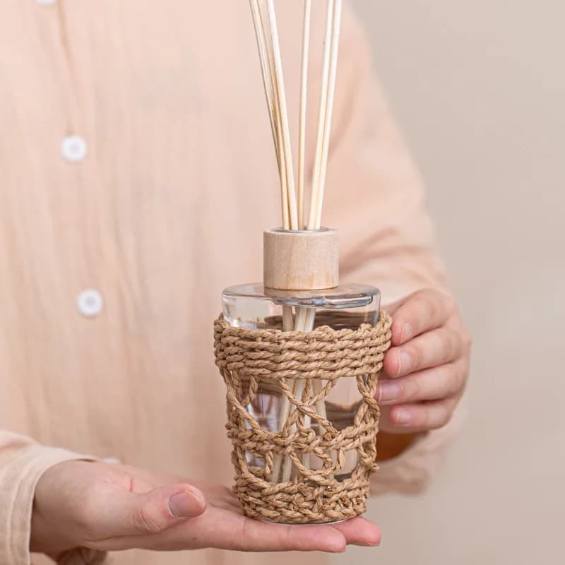 Reed Diffuser Set, 6.76 fl oz Diffuser with 6 Natural Sticks, Long Lasting Home Fragrance for Home,Office, Bathroom Shelf Decor