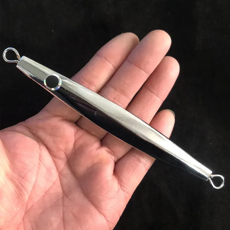 Deep Ocean Barracuda Pike Jigs 60g Jigbait a lancio lungo Coda di capelli Pesce Mare Barca Sgombro Bass Richiamo artificiale Esca dura 1 pezzo VENDITA