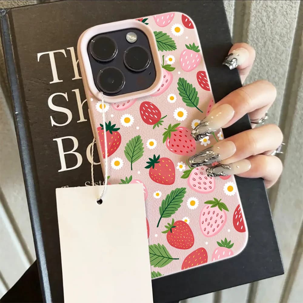 Cute Strawberry Phone Case For iPhone 15 17 16 14 13 12 11 Pro Max For iPhone Air 16 15 14 Plus X XR XS Lychee Shockproof Funda