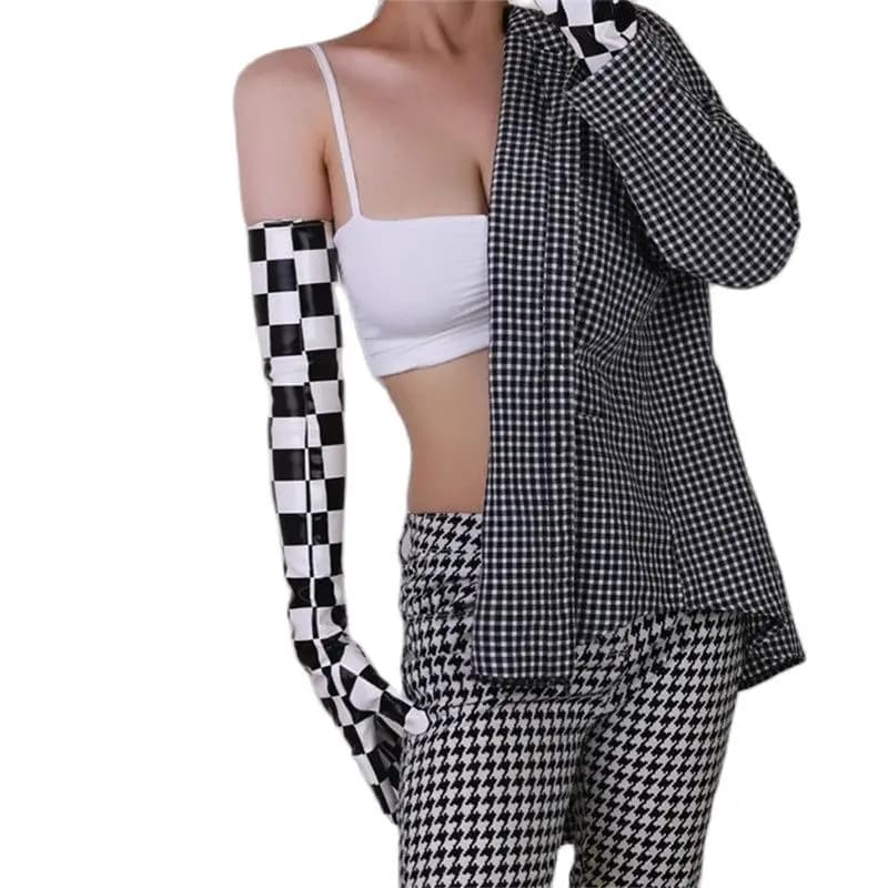 Guanti lunghi in lattice finta pelle verniciata lucida 28 "70cm guanti lunghi in pelle da donna a scacchi bianchi neri WPU215