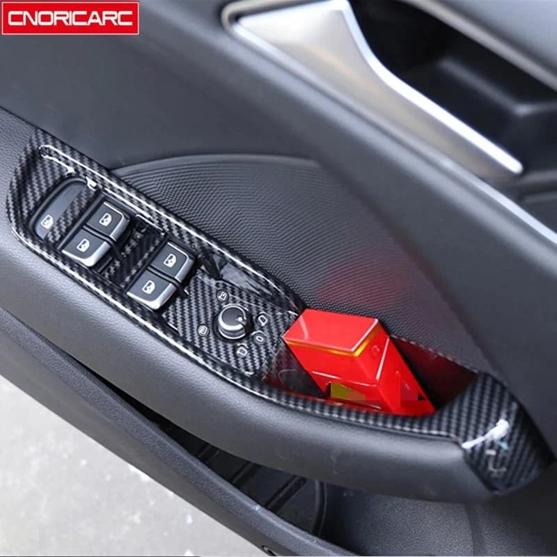 Bottoni di sollevamento in vetro per finestre colorate in fibra di carbonio Telaio 6 pezzi per Audi A3 8V 2014-2018 LHD ABS Scatola di immagazzinaggio per porte auto Copertura Trim