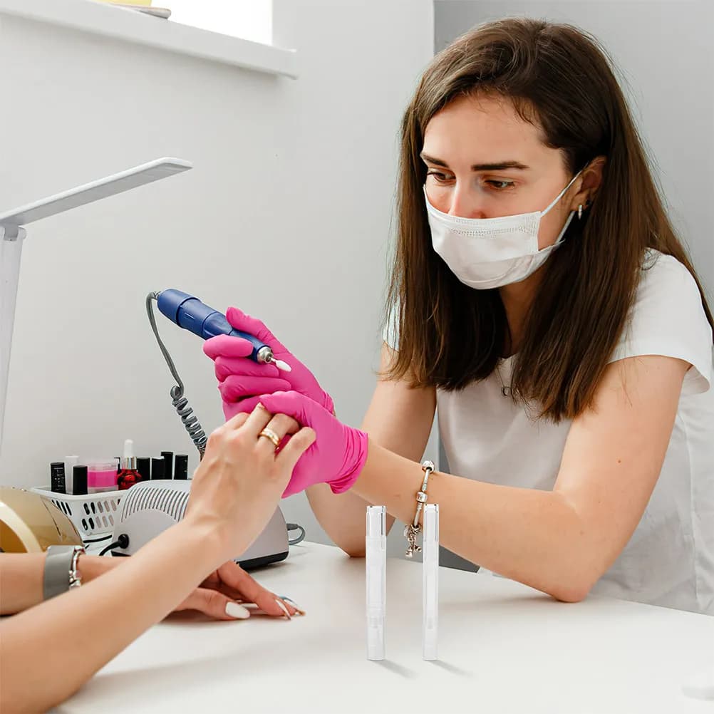 12 Pezzi Penne Ricaricabili per Olio Unghie, Contenitori Vuoti per Olio Cuticole, Leggeri e Robusti in Plastica, per Oli Essenziali