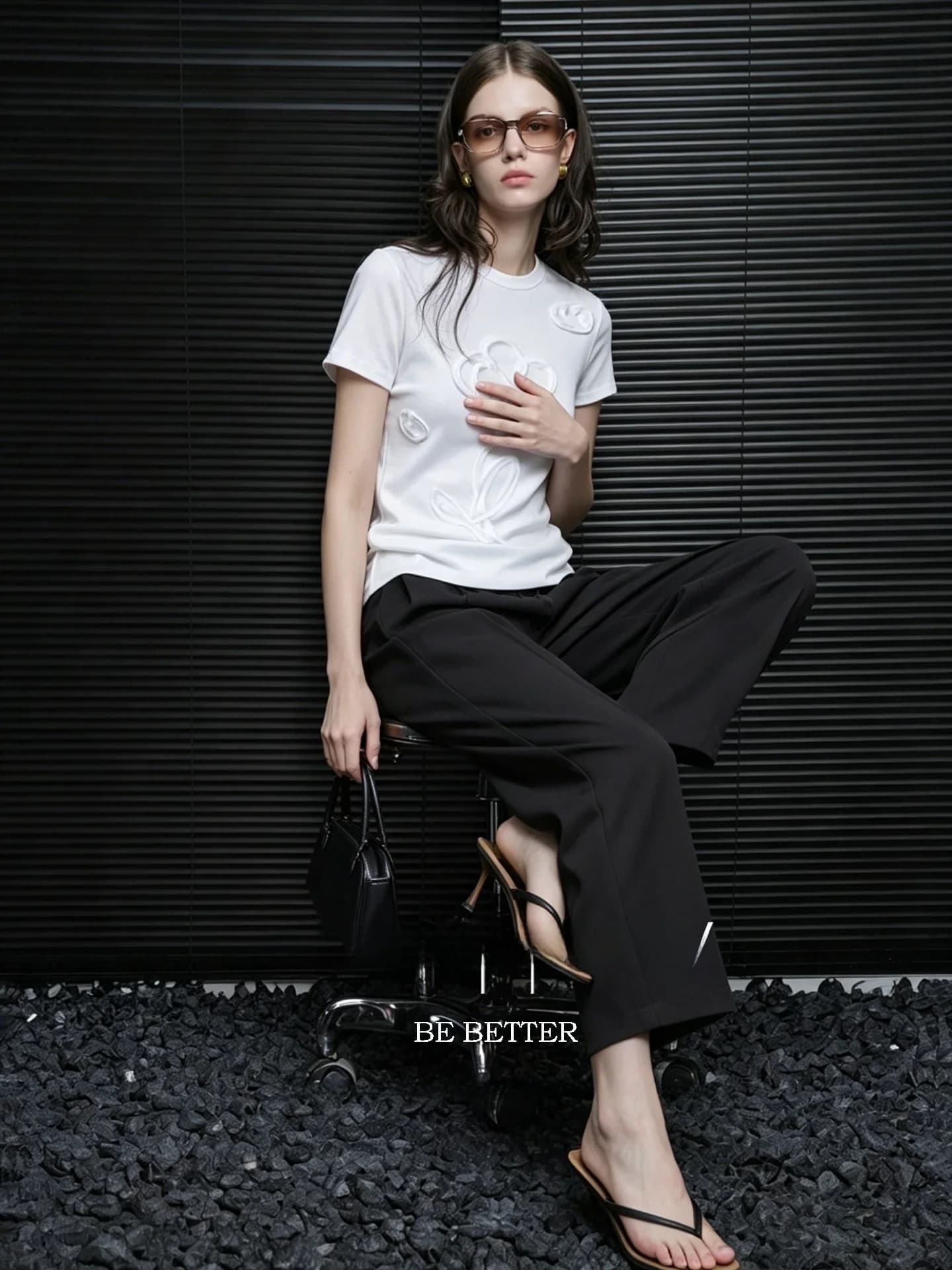 Huaappuw Women's White Short Sleeve T-Shirt Embroidered Design Casual Top Summer New Style French Style Universal Fit Standard
