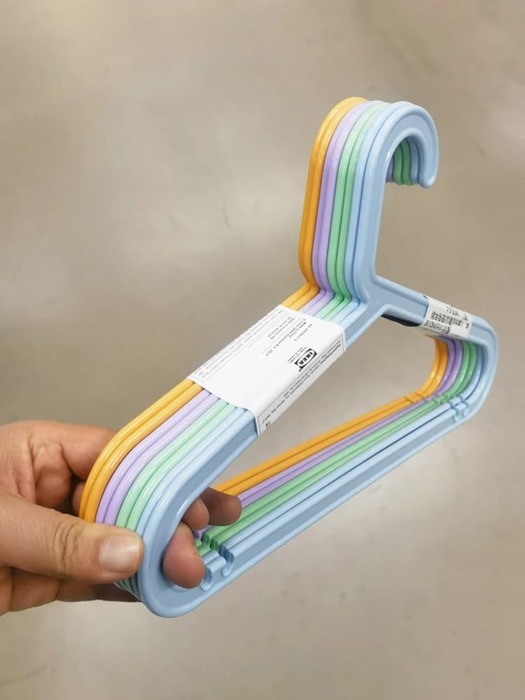 Appendiabiti in plastica antiscivolo per bambini, di piccole dimensioni, senza lasciare segni, per vestiti di neonati e bambini