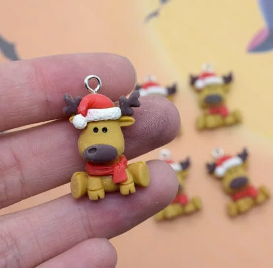 Lot 10 Pcs Resin Christmas Hat Deer Charms Jewelry Making Earrings Pendants Necklaces Bracelets DIY Accessories gift