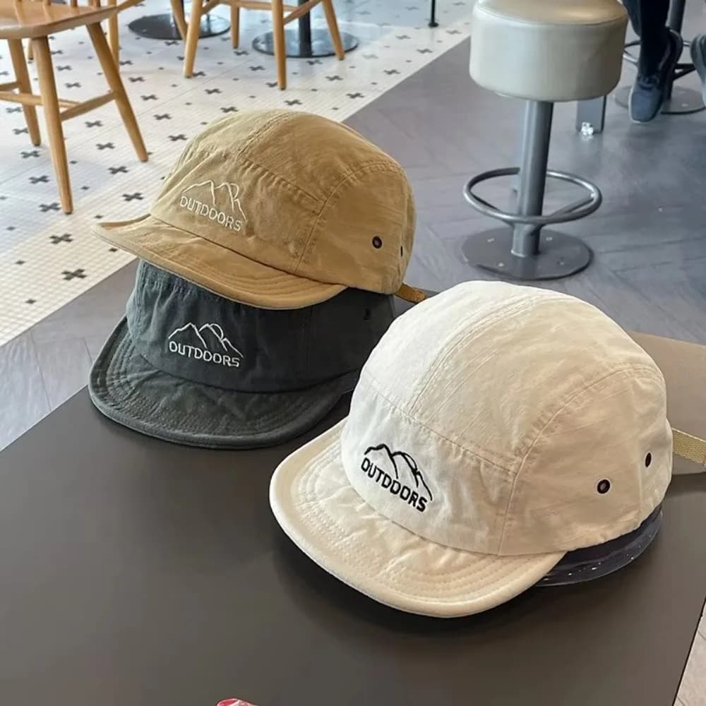 Casual Short Brim Baseball Cap Sun Protection Adjustable Sports Running Cap Lightweight Quick-Dry Sunscreen Cap Women Men