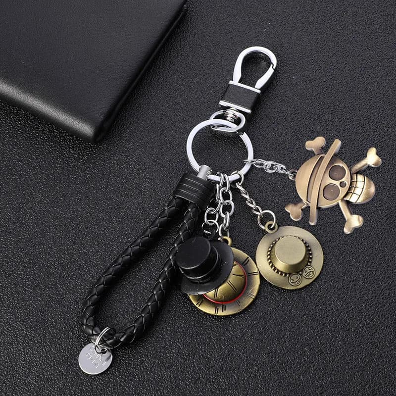 2024 portachiavi in metallo creativo Anime One Piece Action Figure Hat Anchor ciondolo portachiavi per auto per uomo donna Kid Gift coppia portachiavi