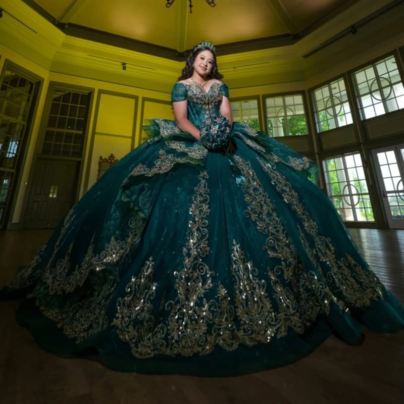 Abiti Quinceanera neri verdi lucidi con spalle scoperte Applique in pizzo con perline di cristallo Tull Corsetto Festa di compleanno Abito dolce 16
