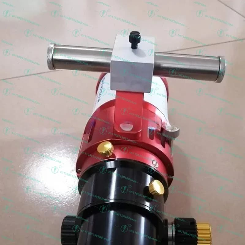 Telescope left and right balance adjustment assembly